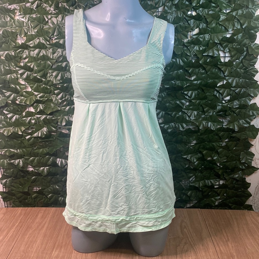 Lululemon tank top